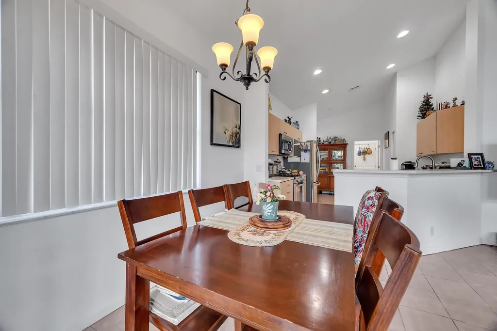 113 NW Swann Mill Circle Port St Lucie FL 34986