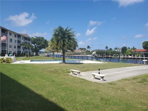230 N Federal Highway Deerfield Beach FL 33441