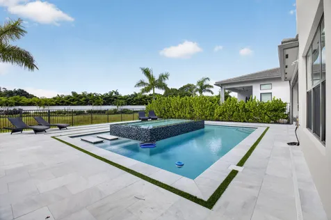 8270 Essex Country Club Drive Boca Raton FL 33434