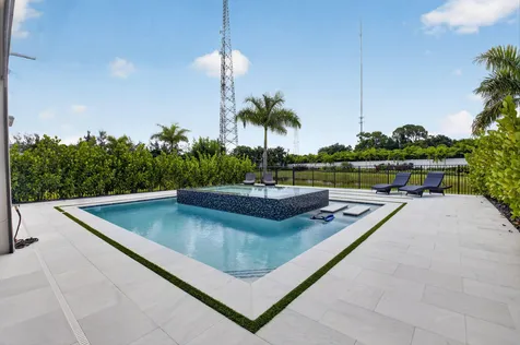 8270 Essex Country Club Drive Boca Raton FL 33434