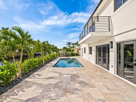 3711 NE 27th Avenue Lighthouse Point FL 33064