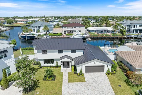 3711 NE 27th Avenue Lighthouse Point FL 33064