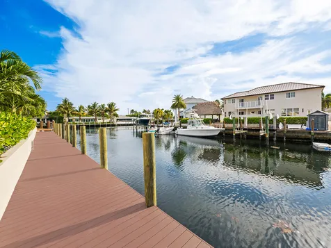 3711 NE 27th Avenue Lighthouse Point FL 33064