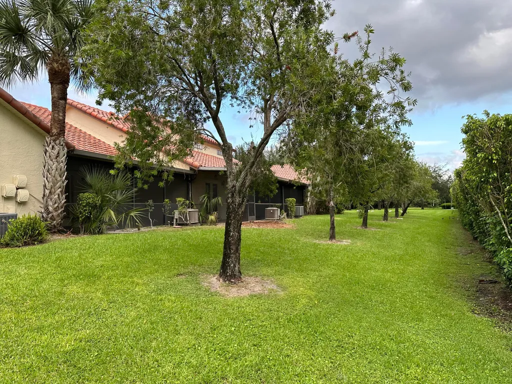 10300 Hidden Springs Court Boca Raton FL 33498