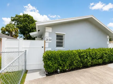 1830 Avenue S Riviera Beach FL 33404
