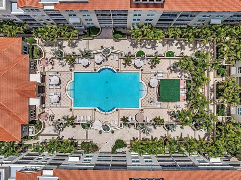 99 SE Mizner Boulevard Boca Raton FL 33432