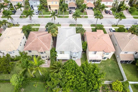 9070 Dupont Place Wellington FL 33414