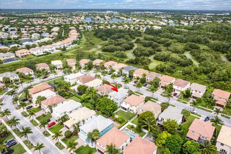 9070 Dupont Place Wellington FL 33414