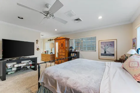 4835 Pierce Street Hollywood FL 33021