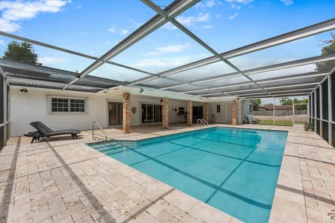 4835 Pierce Street Hollywood FL 33021