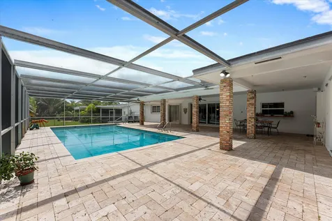 4835 Pierce Street Hollywood FL 33021