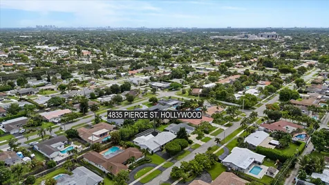 4835 Pierce Street Hollywood FL 33021