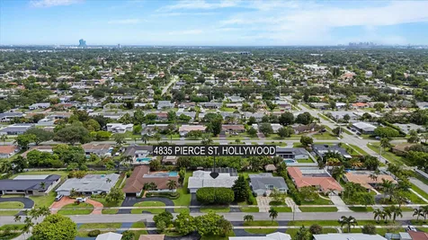 4835 Pierce Street Hollywood FL 33021