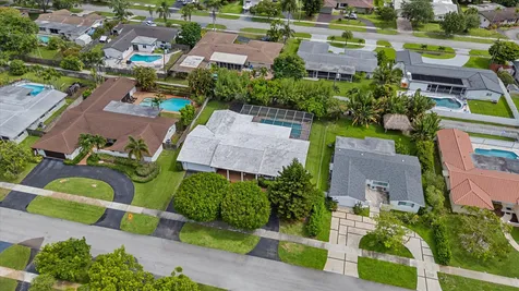 4835 Pierce Street Hollywood FL 33021