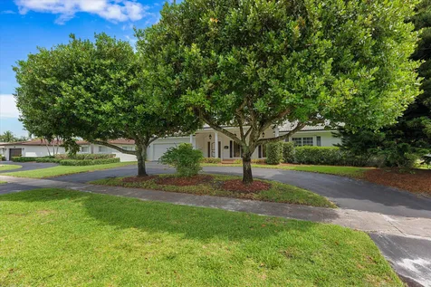 4835 Pierce Street Hollywood FL 33021