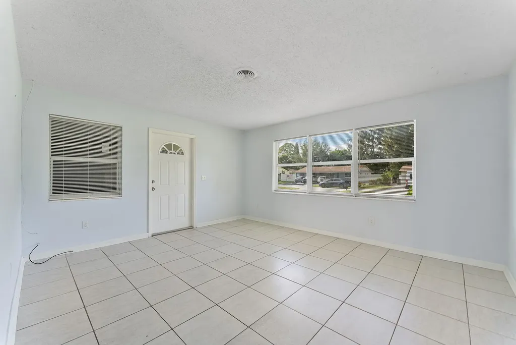 3194 Prince Drive Lake Worth Beach FL 33461