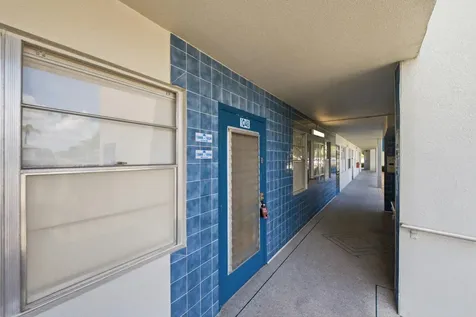 1048 Lincoln C Boca Raton FL 33434