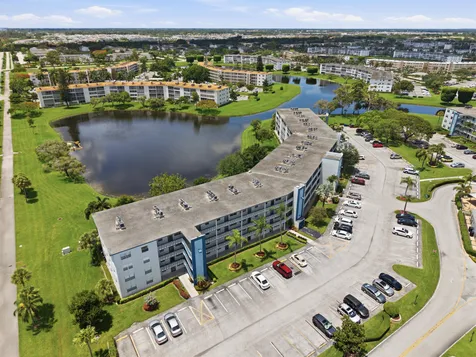 1048 Lincoln C Boca Raton FL 33434