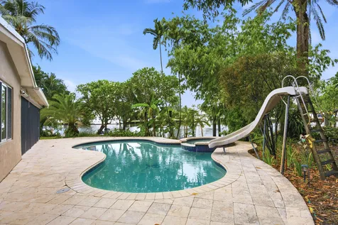 2151 SW 23rd Terrace Fort Lauderdale FL 33312