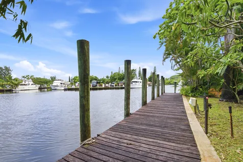 2151 SW 23rd Terrace Fort Lauderdale FL 33312