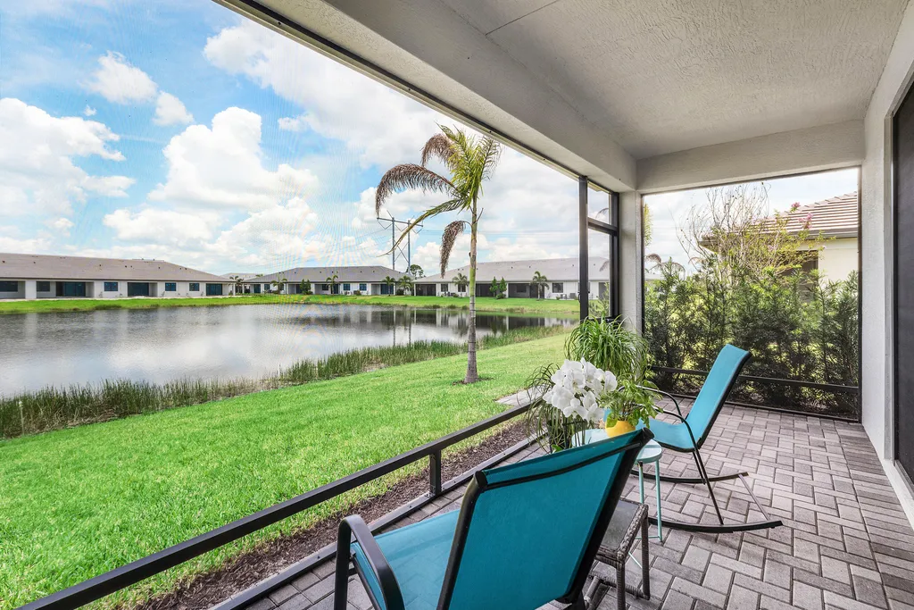13584 SW Starkissed Lane Port St Lucie FL 34987