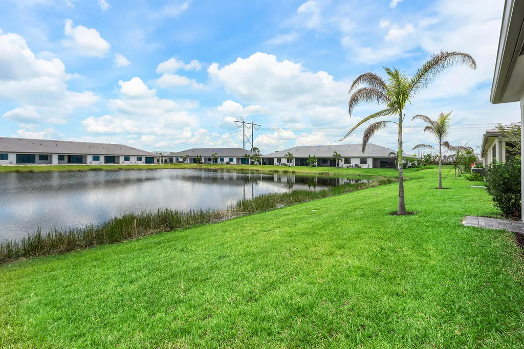 13584 SW Starkissed Lane Port St Lucie FL 34987
