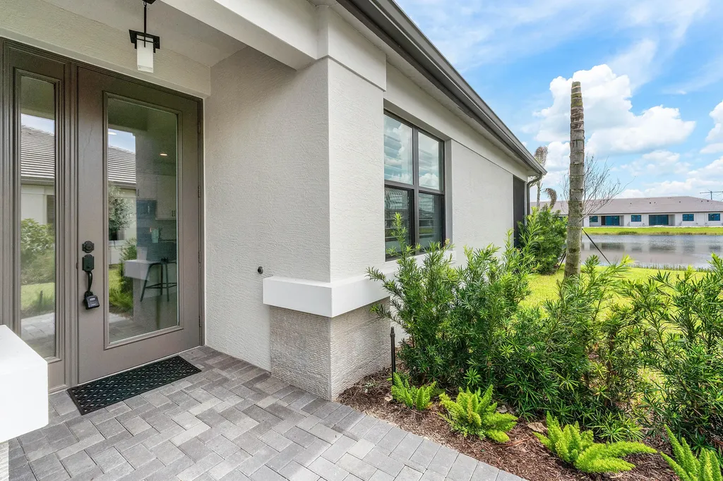 13584 SW Starkissed Lane Port St Lucie FL 34987