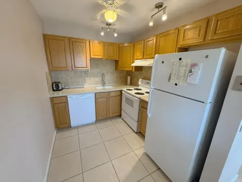 125 Dorset C Boca Raton FL 33434