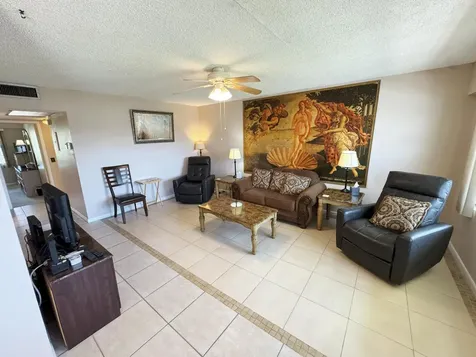 125 Dorset C Boca Raton FL 33434