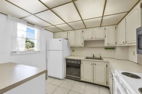 301 Cambridge Road Hollywood FL 33024