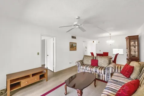 301 Cambridge Road Hollywood FL 33024