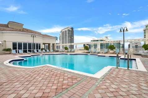 511 SE 5th Avenue Fort Lauderdale FL 33301