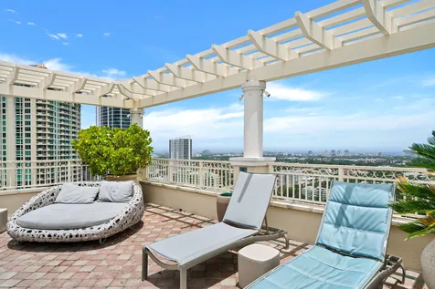511 SE 5th Avenue Fort Lauderdale FL 33301