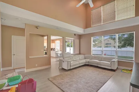 5884 N Plum Bay Parkway Tamarac FL 33321