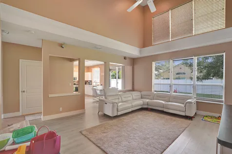 5884 N Plum Bay Parkway Tamarac FL 33321