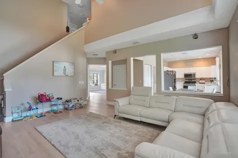 5884 N Plum Bay Parkway Tamarac FL 33321