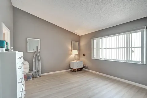 5884 N Plum Bay Parkway Tamarac FL 33321