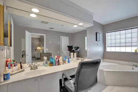 5884 N Plum Bay Parkway Tamarac FL 33321