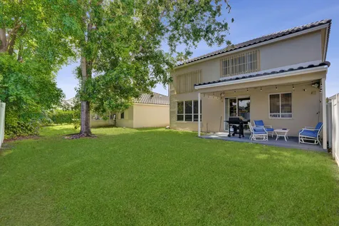 5884 N Plum Bay Parkway Tamarac FL 33321