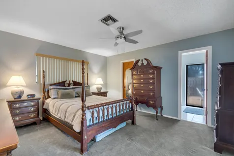 2335 81st Court Vero Beach FL 32966