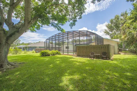 2335 81st Court Vero Beach FL 32966