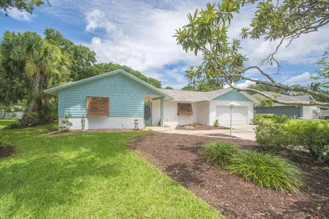 2335 81st Court Vero Beach FL 32966