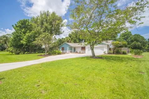 2335 81st Court Vero Beach FL 32966