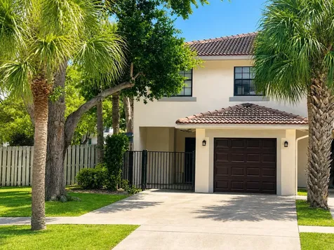 248 Avenue L Delray Beach FL 33483
