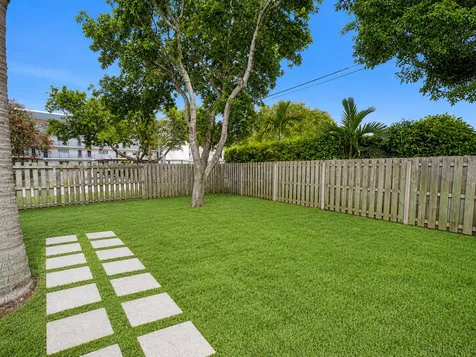 248 Avenue L Delray Beach FL 33483