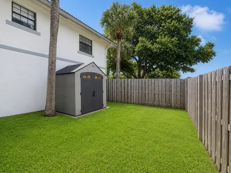 248 Avenue L Delray Beach FL 33483