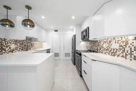 330 SE 20th Avenue Deerfield Beach FL 33441