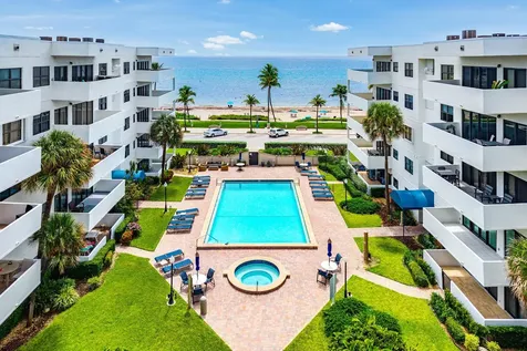 330 SE 20th Avenue Deerfield Beach FL 33441
