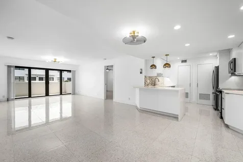 330 SE 20th Avenue Deerfield Beach FL 33441