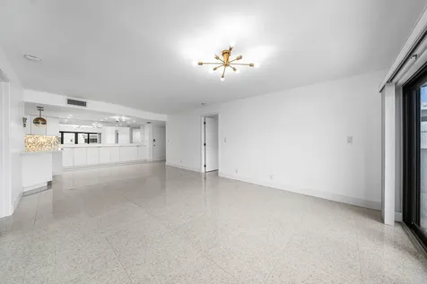 330 SE 20th Avenue Deerfield Beach FL 33441
